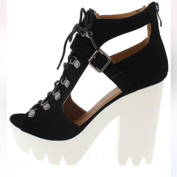 Qupid Black Lace Up Lug Sole Platform Peep toe Heels - Picture 1 of 10